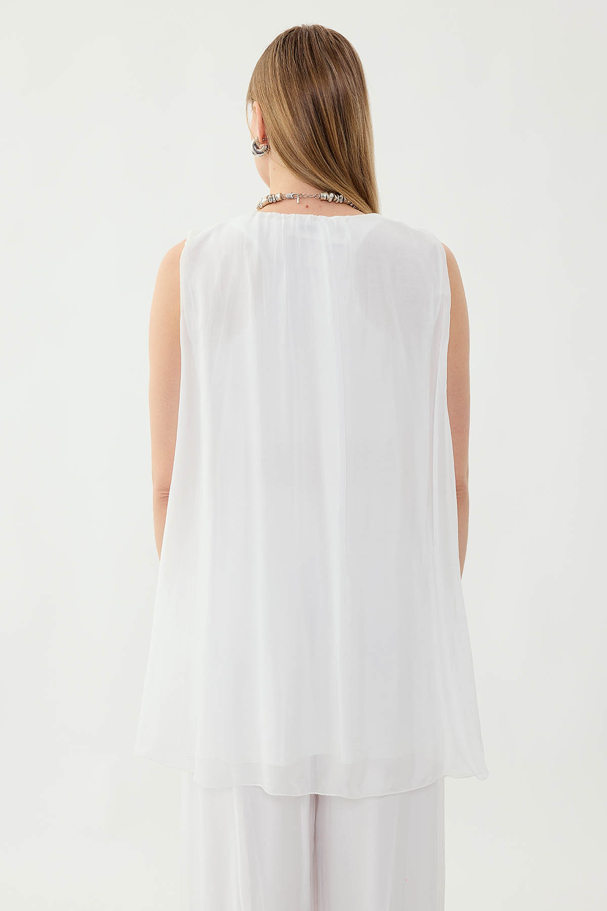 Sıfır Kol Etek Ucu Pullu İpek Bluz - Thumbnail