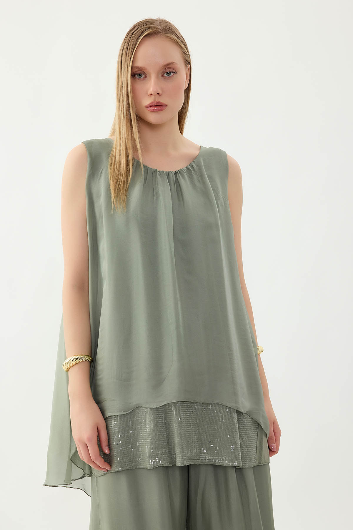 Sıfır Kol Etek Ucu Pullu İpek Bluz - Thumbnail