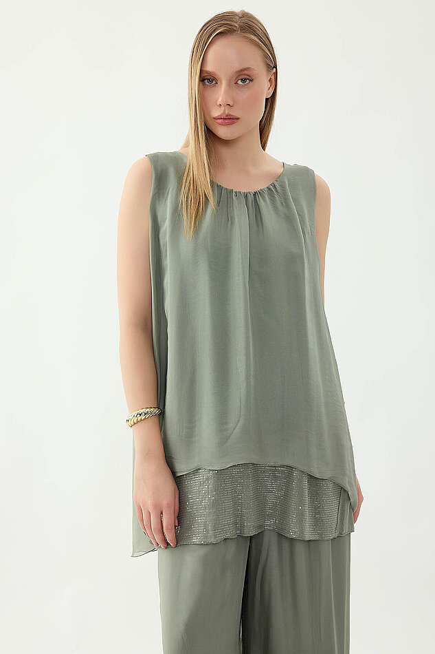 Sıfır Kol Etek Ucu Pullu İpek Bluz - 15