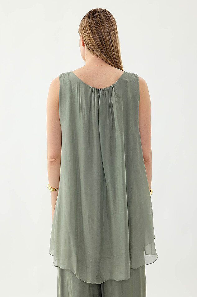 Sıfır Kol Etek Ucu Pullu İpek Bluz - 19