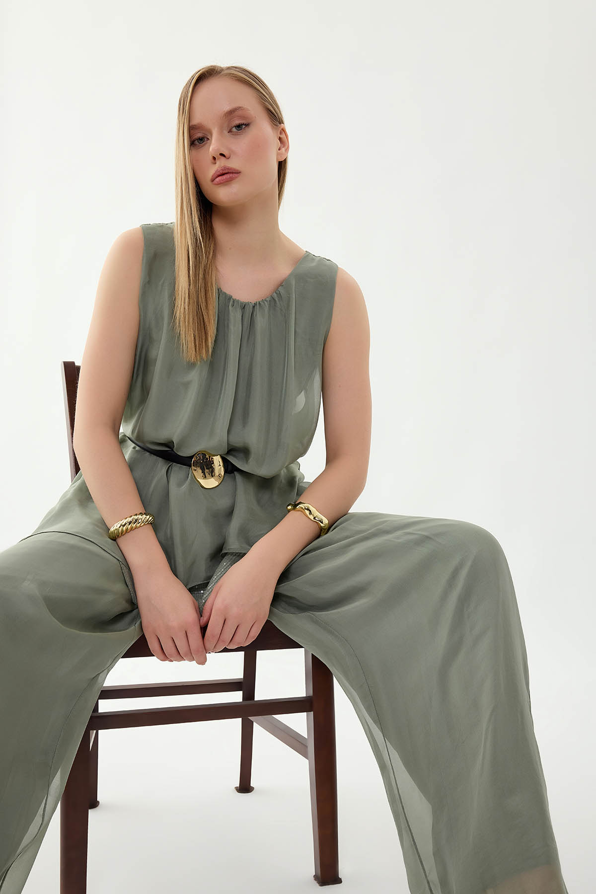 Sıfır Kol Etek Ucu Pullu İpek Bluz - Thumbnail