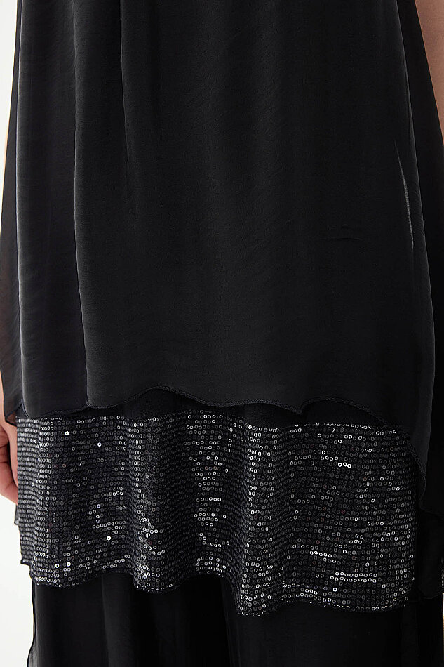 Sıfır Kol Etek Ucu Pullu İpek Bluz - 33