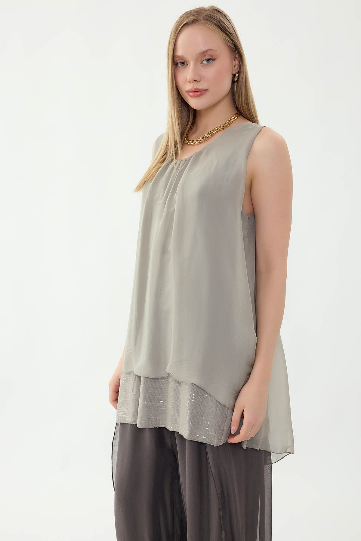 Sıfır Kol Etek Ucu Pullu İpek Bluz - Thumbnail