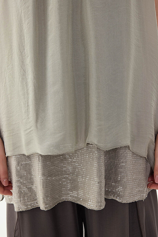 Sıfır Kol Etek Ucu Pullu İpek Bluz - 39