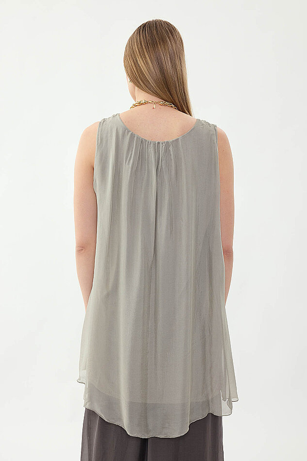 Sıfır Kol Etek Ucu Pullu İpek Bluz - 38