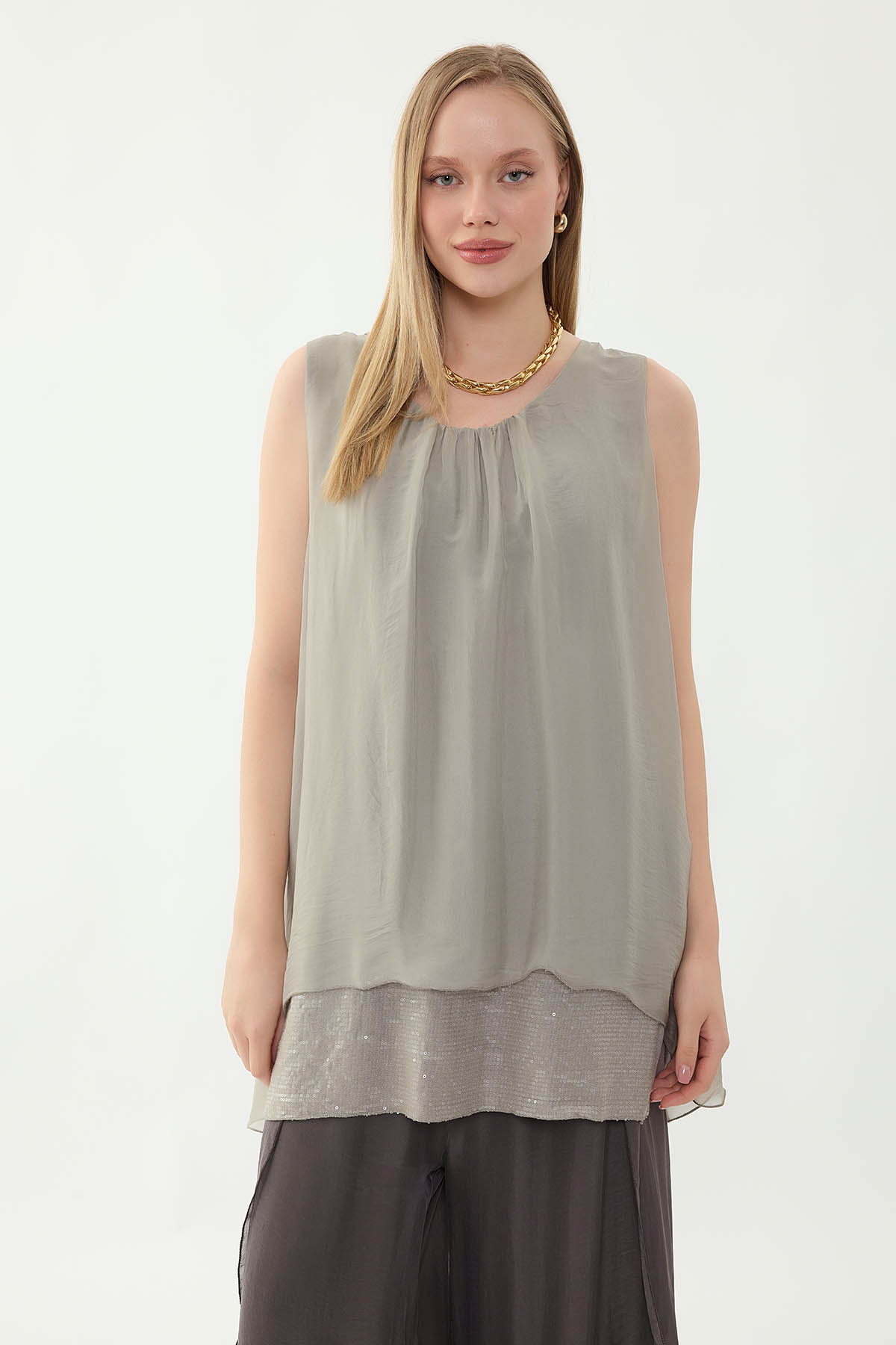 Sıfır Kol Etek Ucu Pullu İpek Bluz - Thumbnail