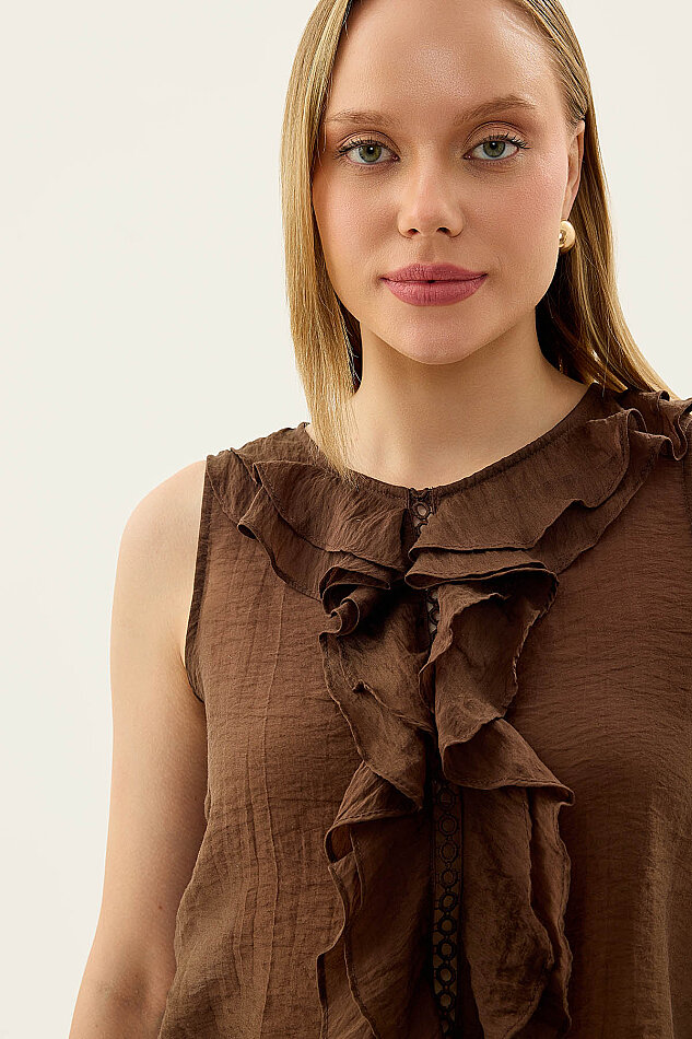 Sıfır Kol Fırfır Ve Güpür Detaylı Bluz - 25