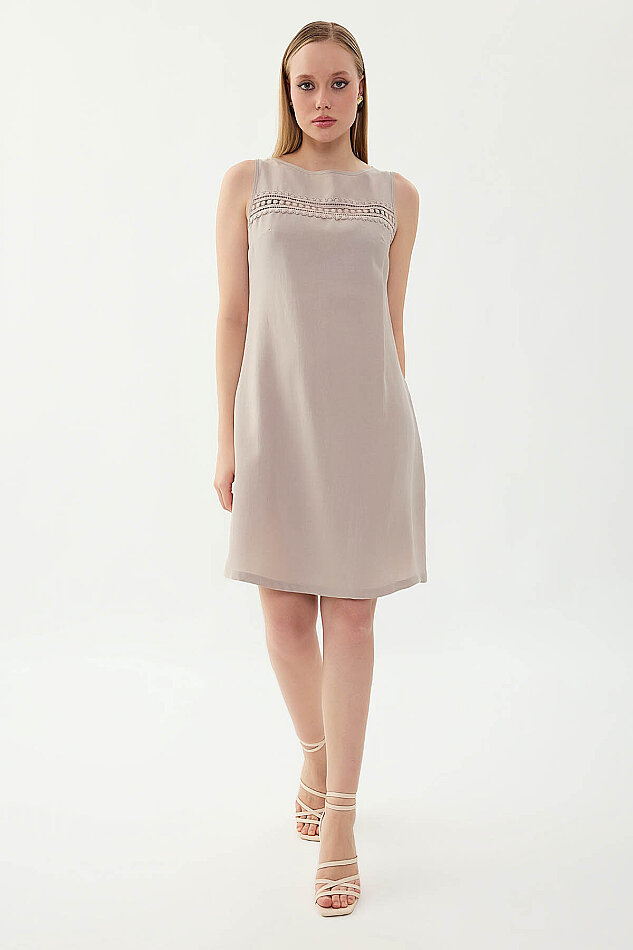 Sıfır Kol Güpürlü Elbise - 7