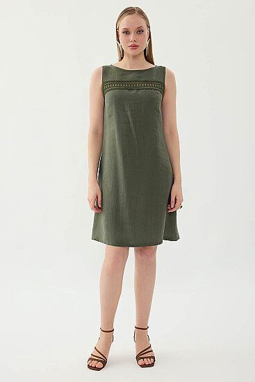 Sıfır Kol Güpürlü Elbise - 4