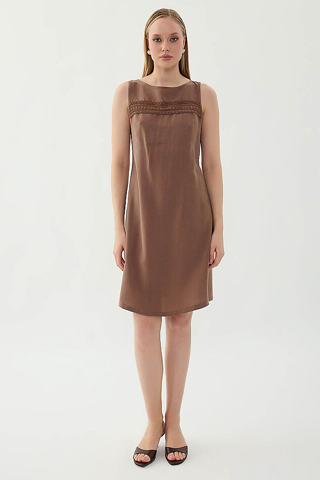 Sıfır Kol Güpürlü Elbise - 13