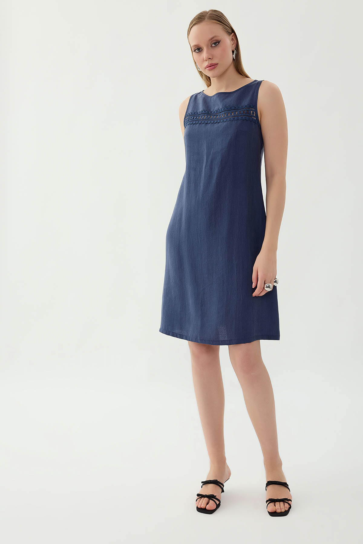 Sıfır Kol Güpürlü Elbise - Thumbnail