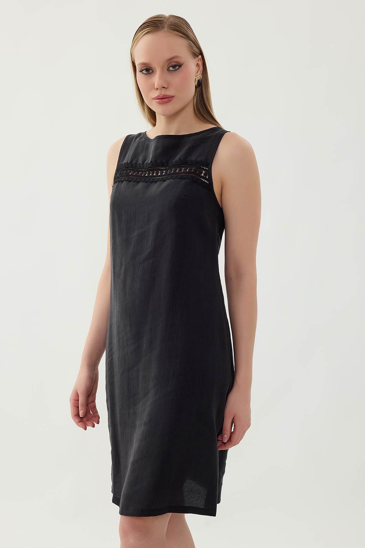 Sıfır Kol Güpürlü Elbise - Thumbnail