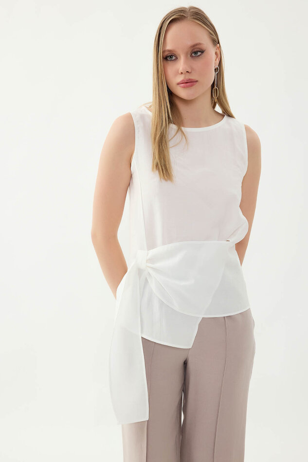 Sıfır Kol Önü Detaylı Bluz - 11