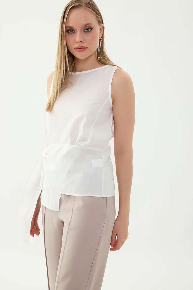 Sıfır Kol Önü Detaylı Bluz - 13