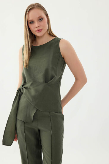 Sıfır Kol Önü Detaylı Bluz - 17