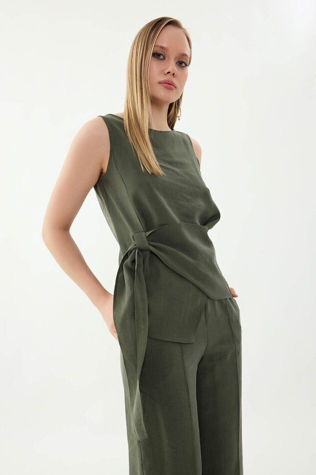 Sıfır Kol Önü Detaylı Bluz - 21