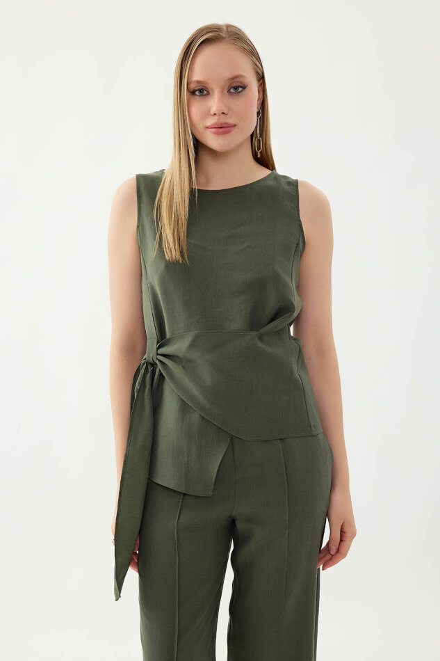 Sıfır Kol Önü Detaylı Bluz - 16