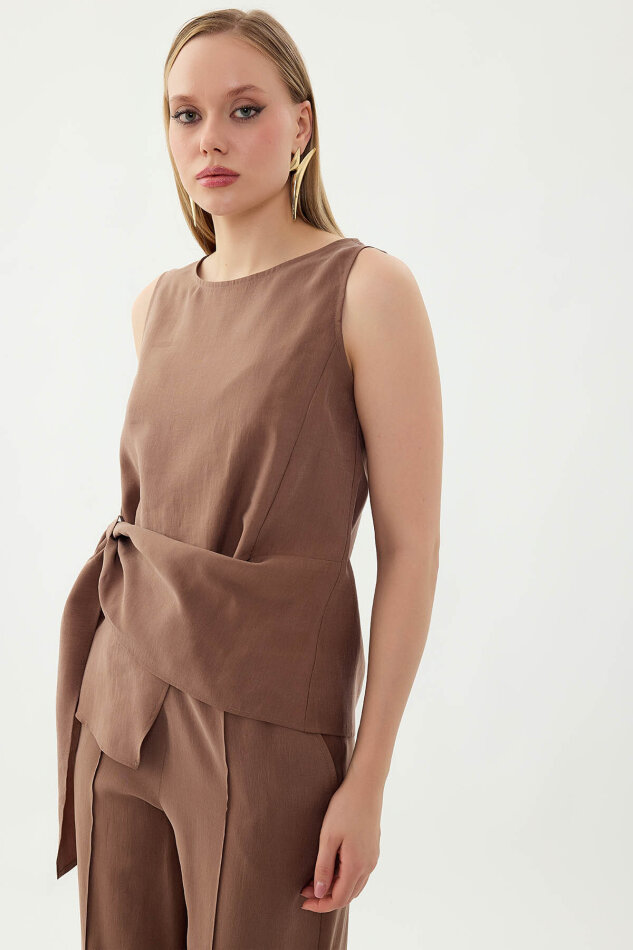 Sıfır Kol Önü Detaylı Bluz - 24