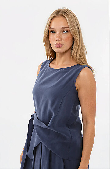 Sıfır Kol Önü Detaylı Bluz - 40