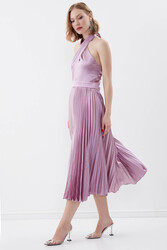 Sırt Dekolteli Boyundan Bağlamalı Piliseli Elbise - 9