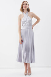 Sırt Dekolteli Boyundan Bağlamalı Piliseli Elbise - 13