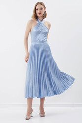 Sırt Dekolteli Boyundan Bağlamalı Piliseli Elbise - 17