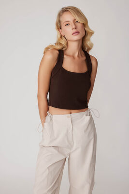 VİTRİN - Sırtı Çapraz Kalın Askılı Crop Bluz