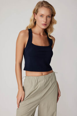 Sırtı Çapraz Kalın Askılı Crop Bluz - Thumbnail (7)