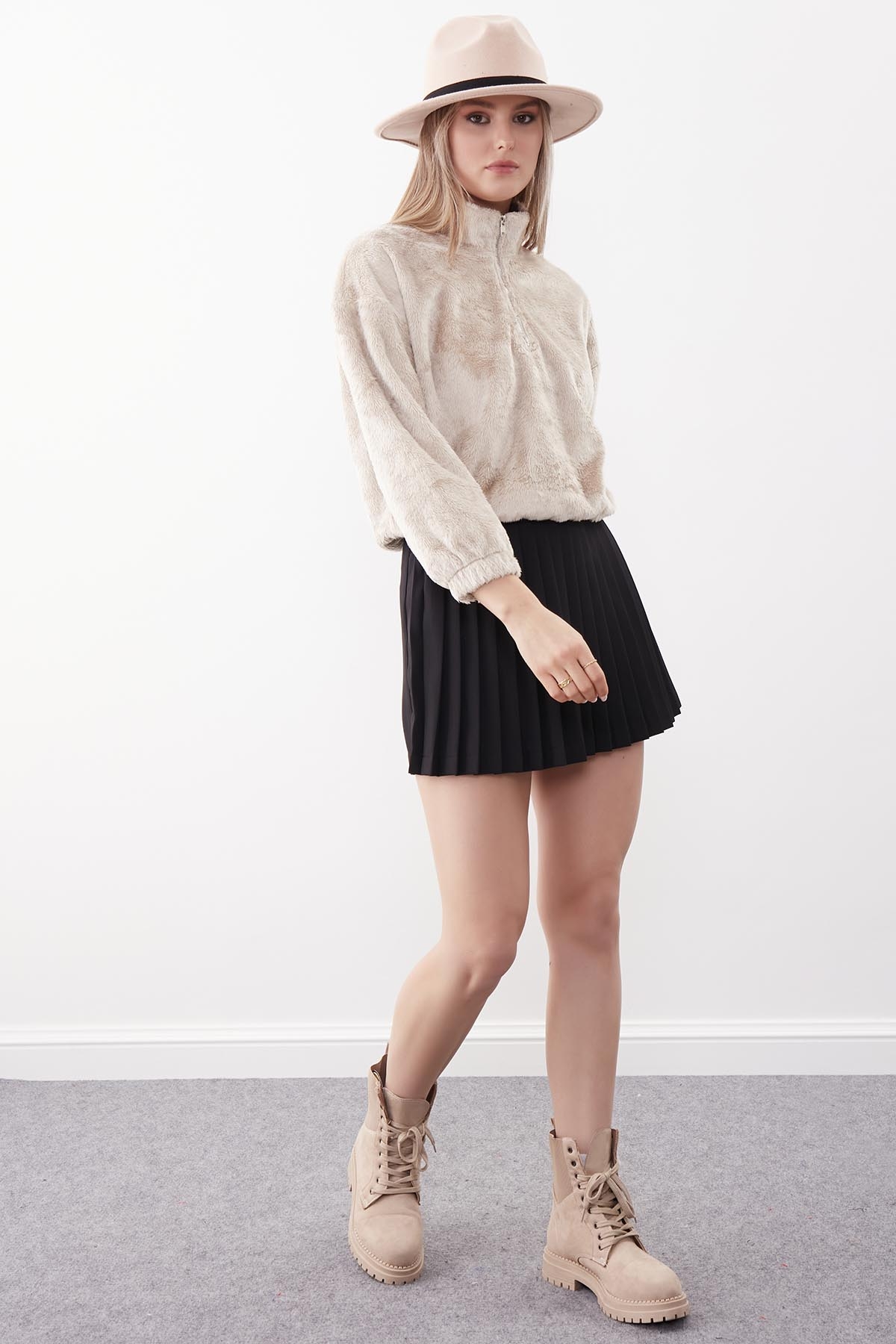 Fermuarlı Dik Yaka Peluş Sweat - Thumbnail