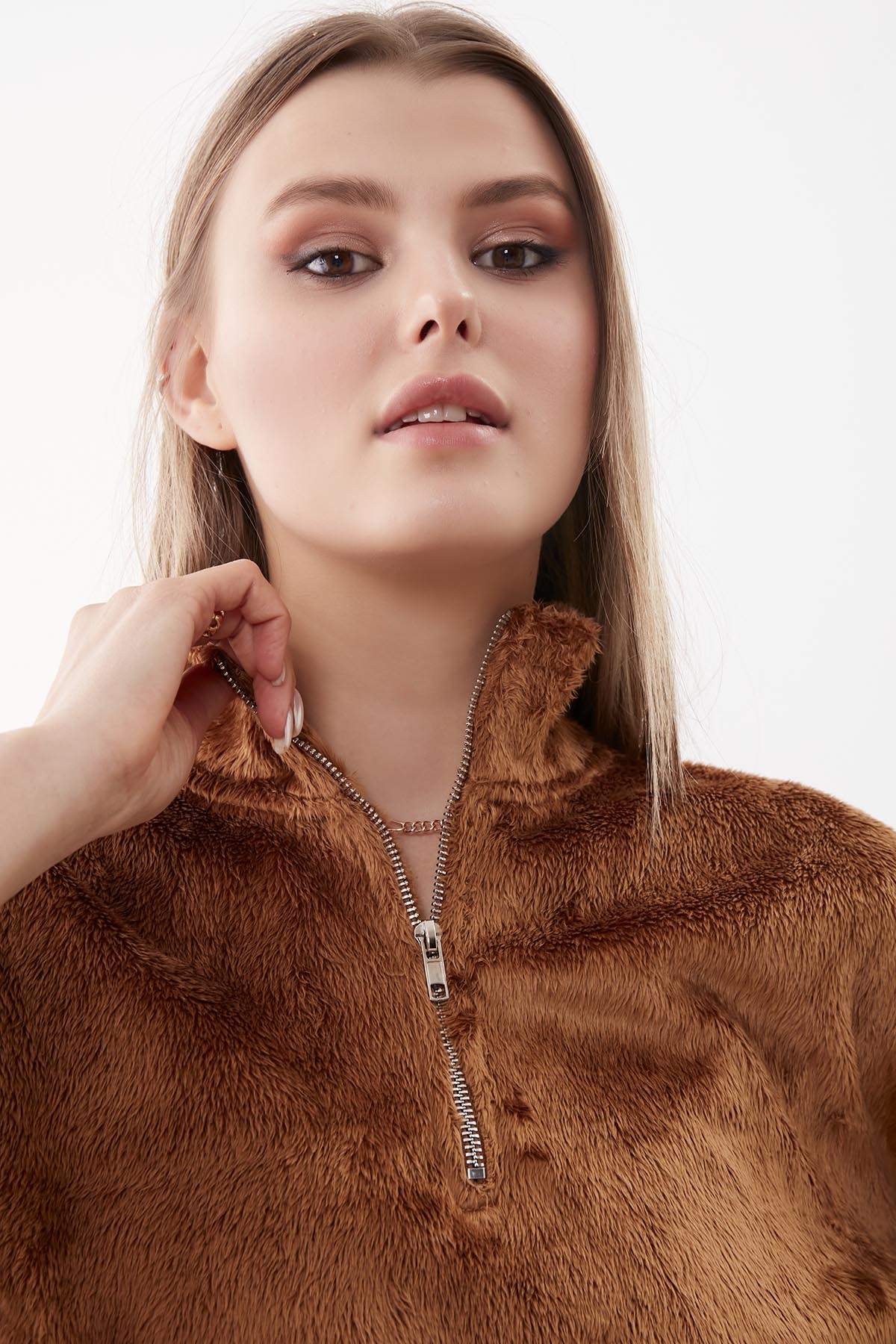 Fermuarlı Dik Yaka Peluş Sweat - Thumbnail