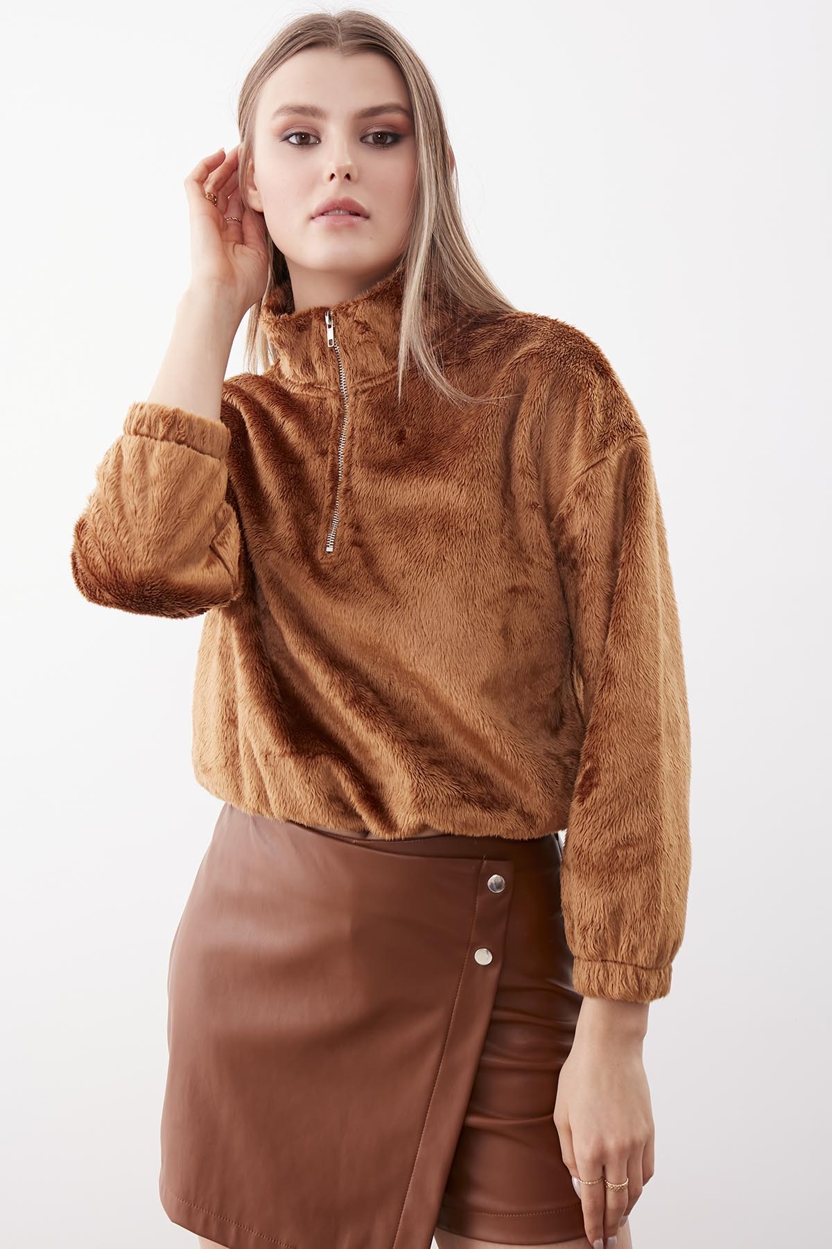 Fermuarlı Dik Yaka Peluş Sweat - Thumbnail