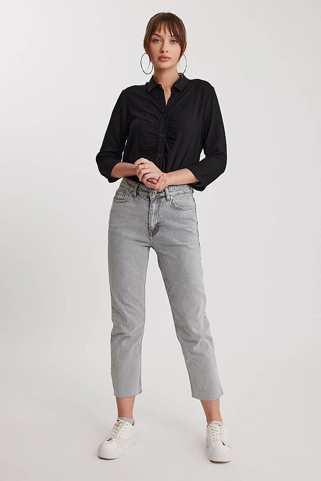 Slim Fit Crop Mom Jean - 4