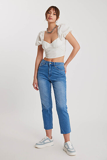 Slim Fit Crop Mom Jean - 10