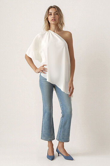 Tek Omuz Kayık Yaka Bluz - 10