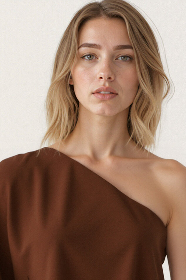 Tek Omuz Kayık Yaka Bluz - 18