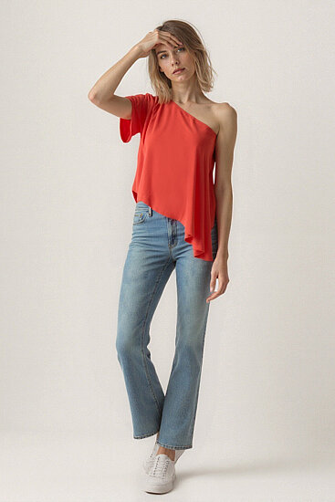 Tek Omuz Kayık Yaka Bluz - 27