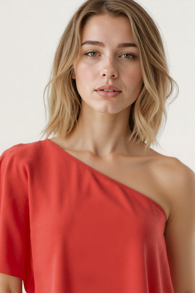 Tek Omuz Kayık Yaka Bluz - 30