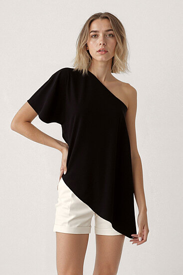 Tek Omuz Kayık Yaka Bluz - 37