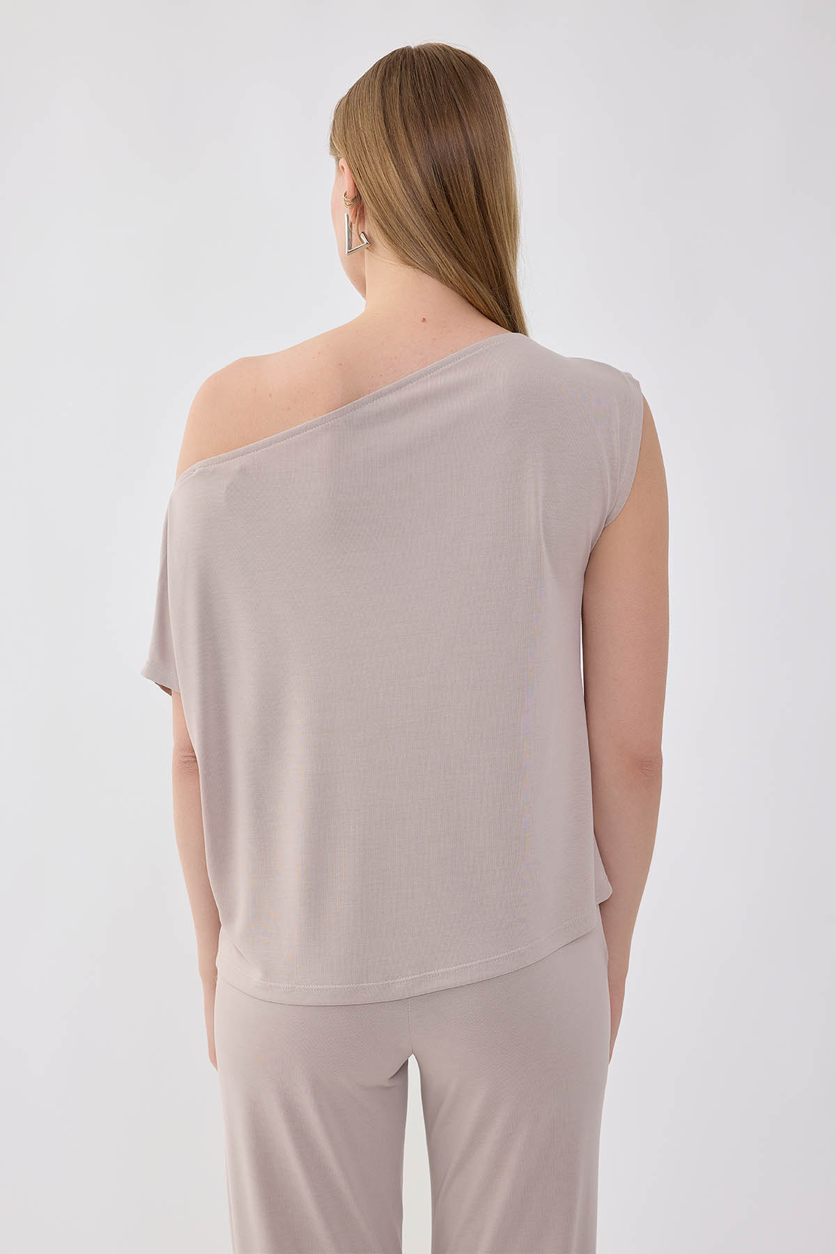 Tek Omuzu Büzgü Detaylı Bluz - Thumbnail