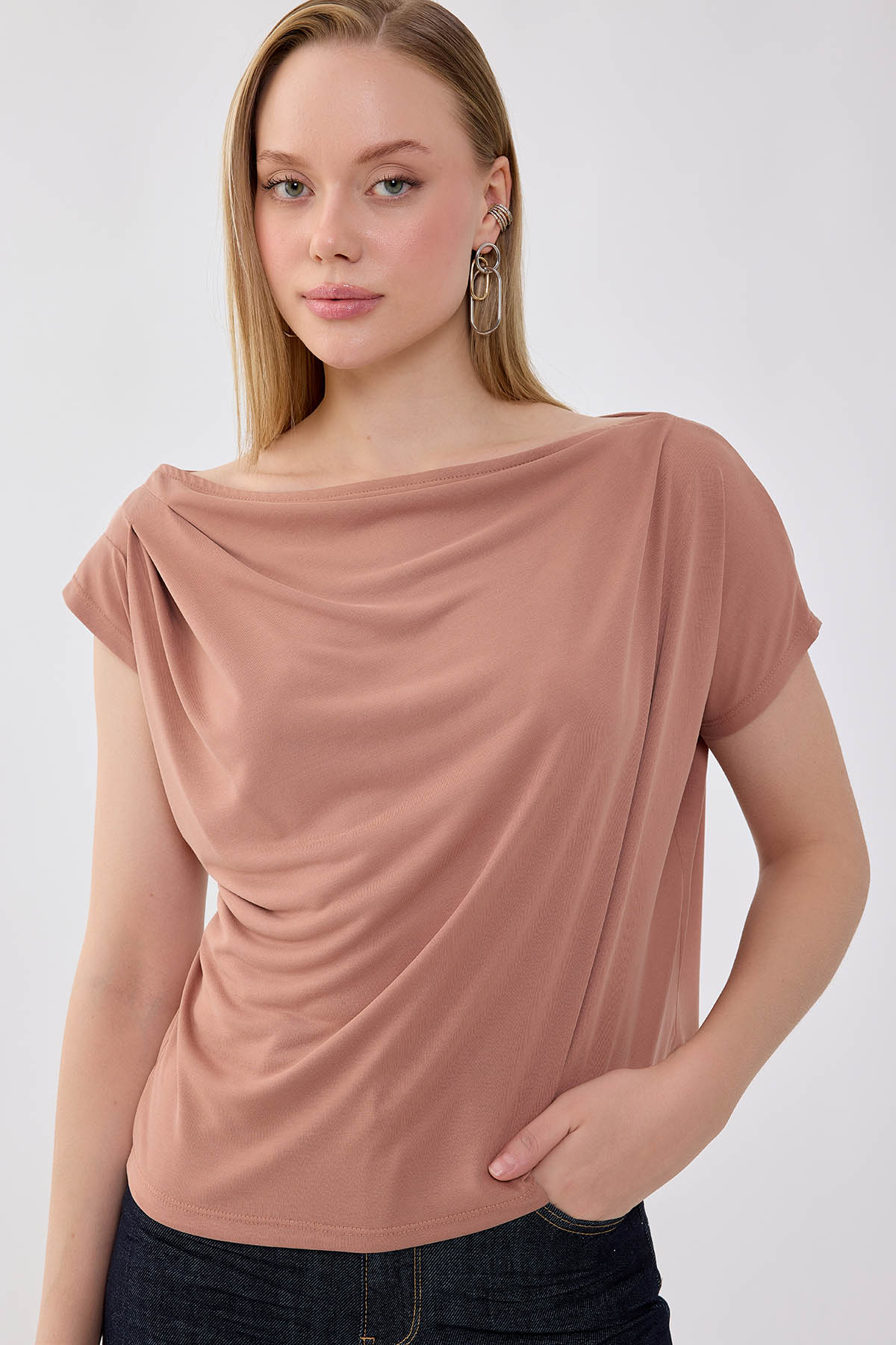 Tek Omuzu Büzgü Detaylı Bluz - Thumbnail