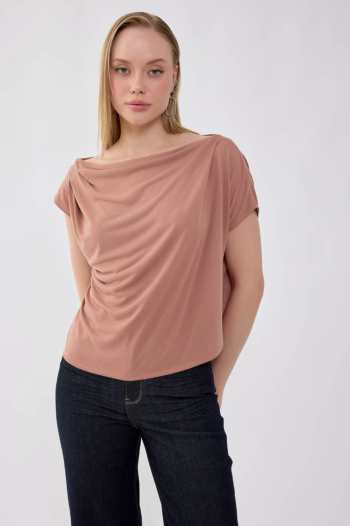 Tek Omuzu Büzgü Detaylı Bluz - Thumbnail