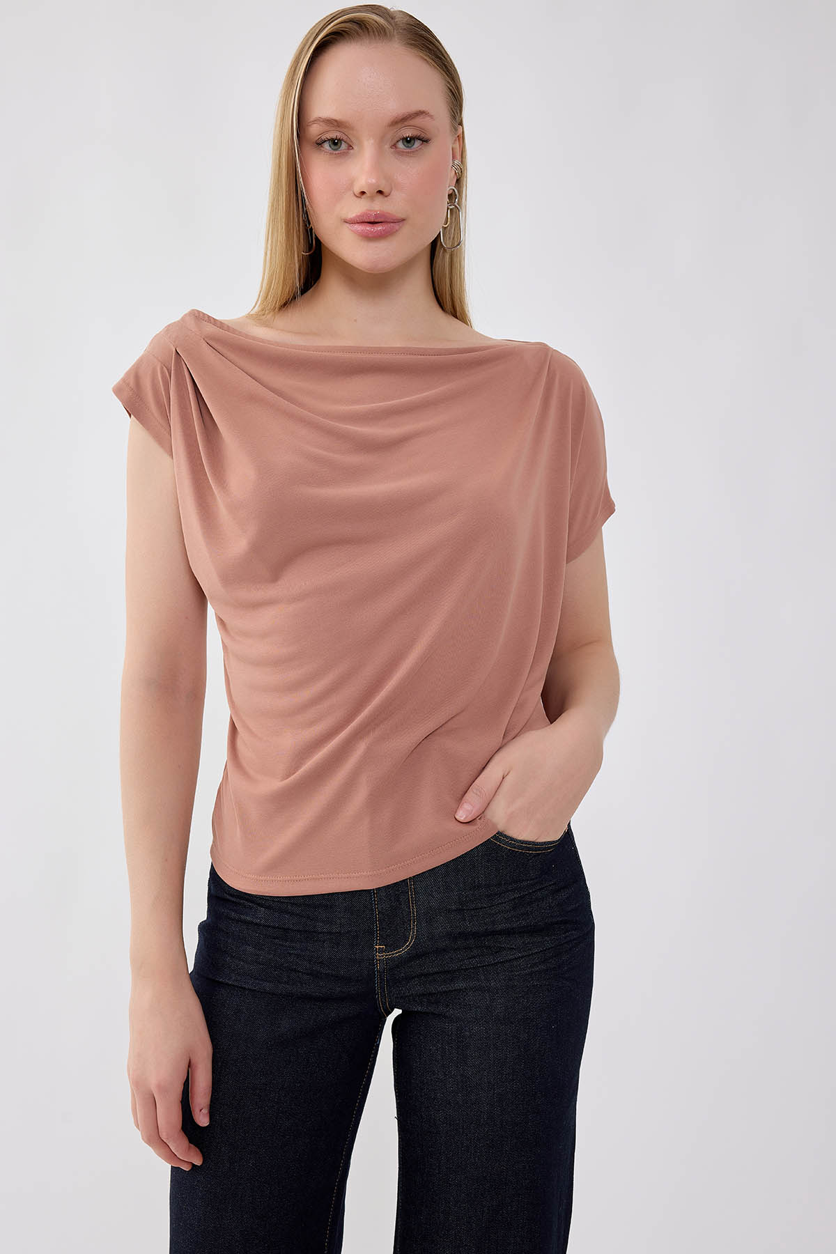 Tek Omuzu Büzgü Detaylı Bluz - Thumbnail