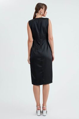 Tokalı Saten Elbise - 5