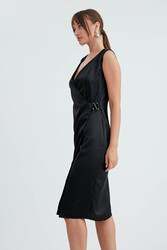 Tokalı Saten Elbise - 6