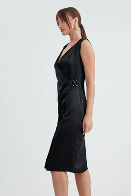 Tokalı Saten Elbise - 6