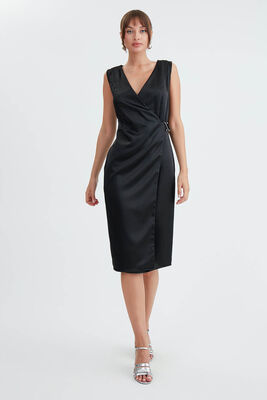 Tokalı Saten Elbise - 4