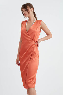 Tokalı Saten Elbise - 12