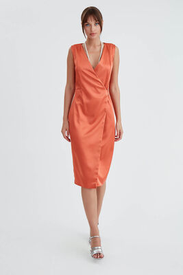 Tokalı Saten Elbise - 9