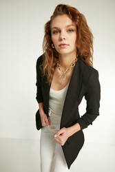 Uzun Yaka Detaylı Kol Büzgülü Blazer Ceket - 15