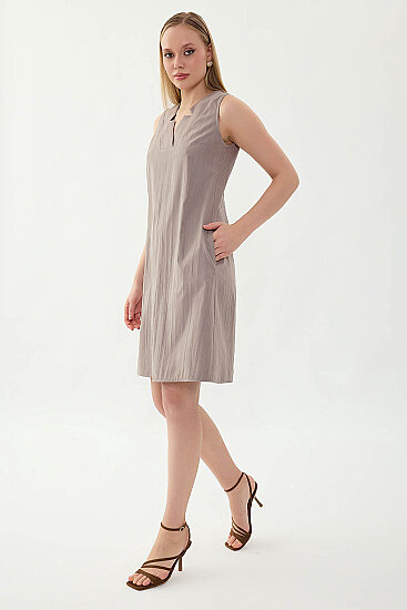 V Yaka Cepli Elbise - 11